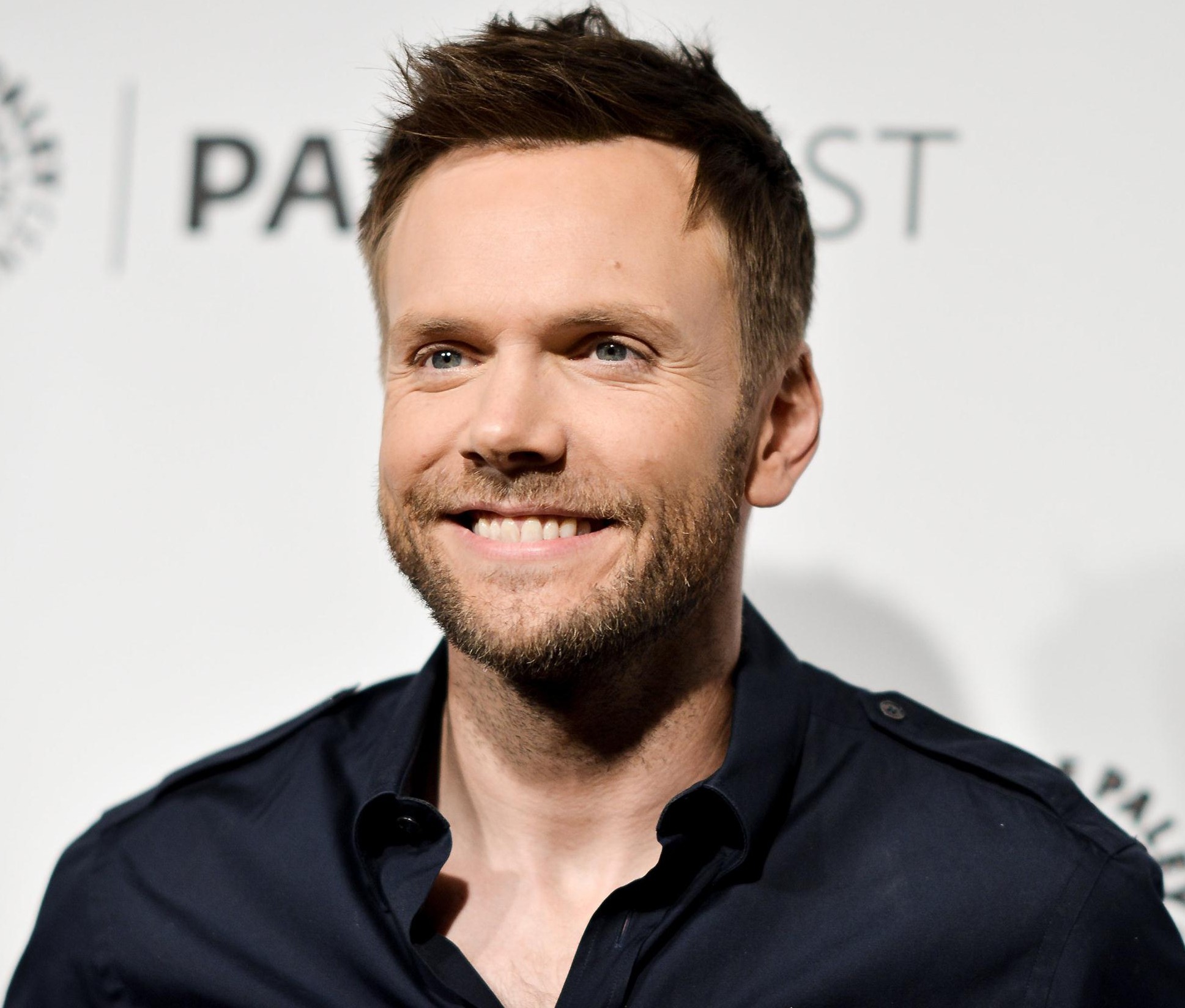 Browsing: Joel McHale.