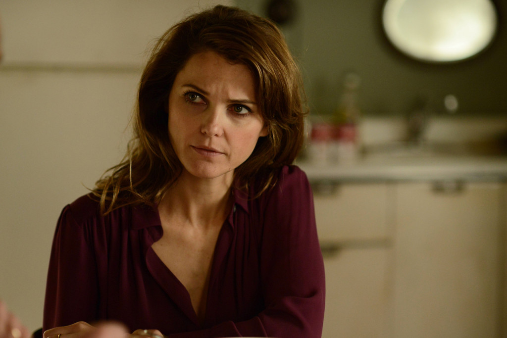 THE AMERICANS -- "Chloramphenicol" Episode 404 (Airs, Wednesday, April 6 30, 10:00 pm/ep) -- Pictured: Keri Russell as Elizabeth Jennings. CR: Nicole Rivelli/FX