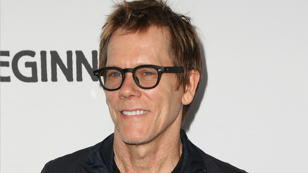 kevin-bacon-unrecognizable-selfie-photo