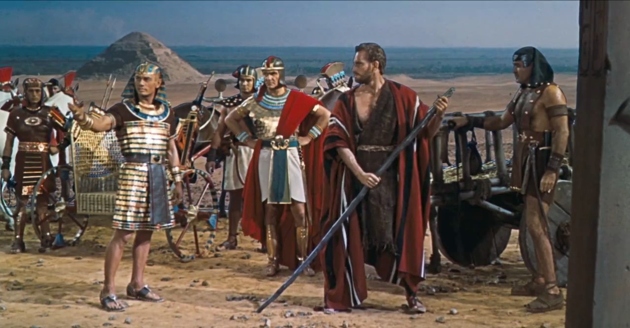 charlton-heston-moses-and-yul-brynner-rameses