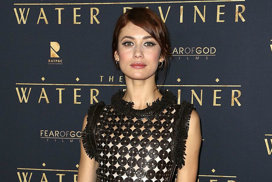 olga-kurylenko-the-water-diviner-premiere-in-melbourne_2-1