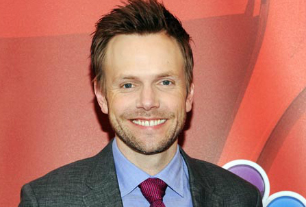 joel-mchale-ap-328