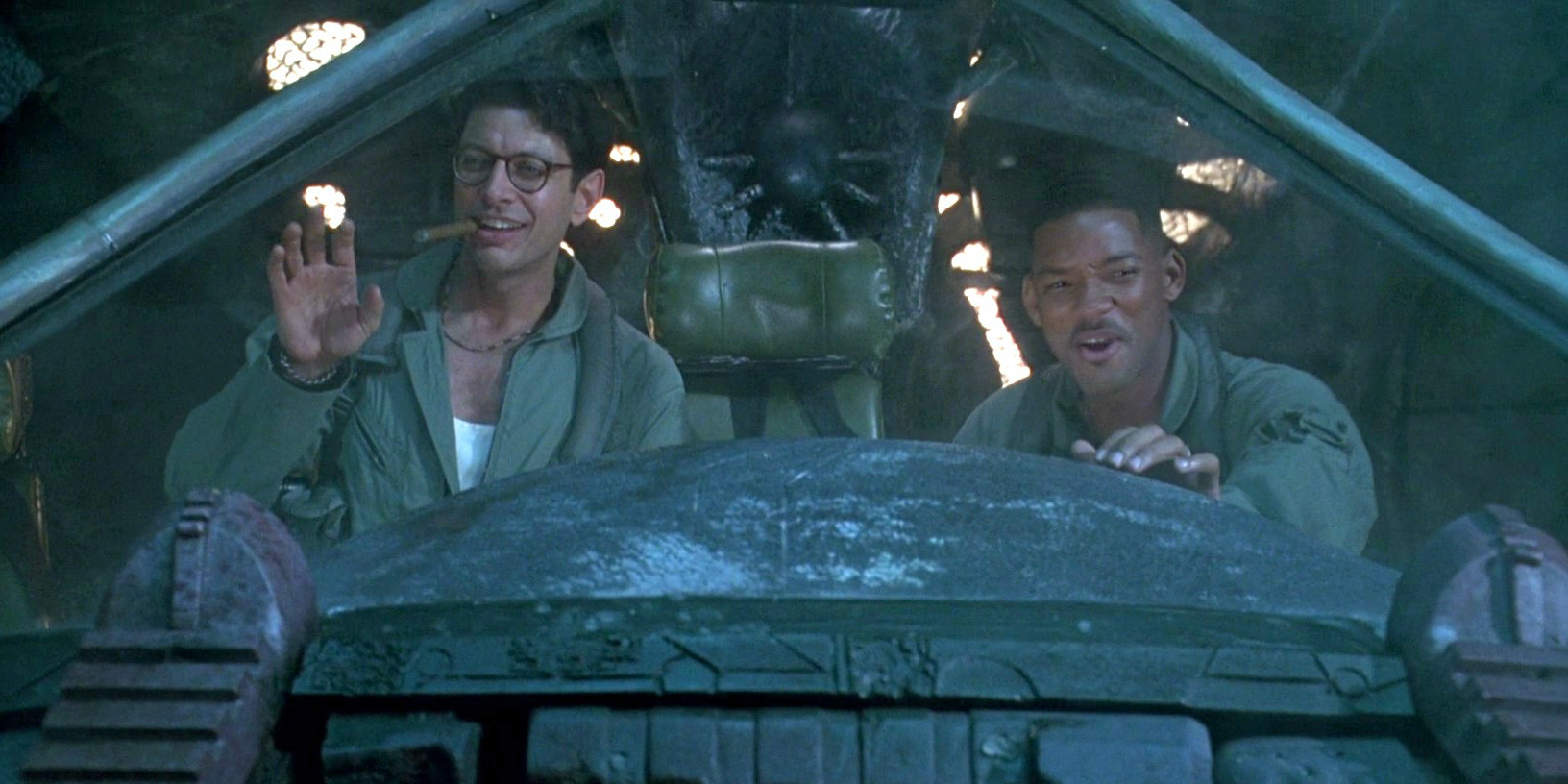 Retro Review Why "Independence Day" Is The Quintessential Popcorn