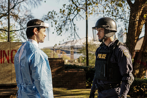 Containment-Path-To-Paradise-1x13-promotional-picture-containment-the-cw-39741715-500-334