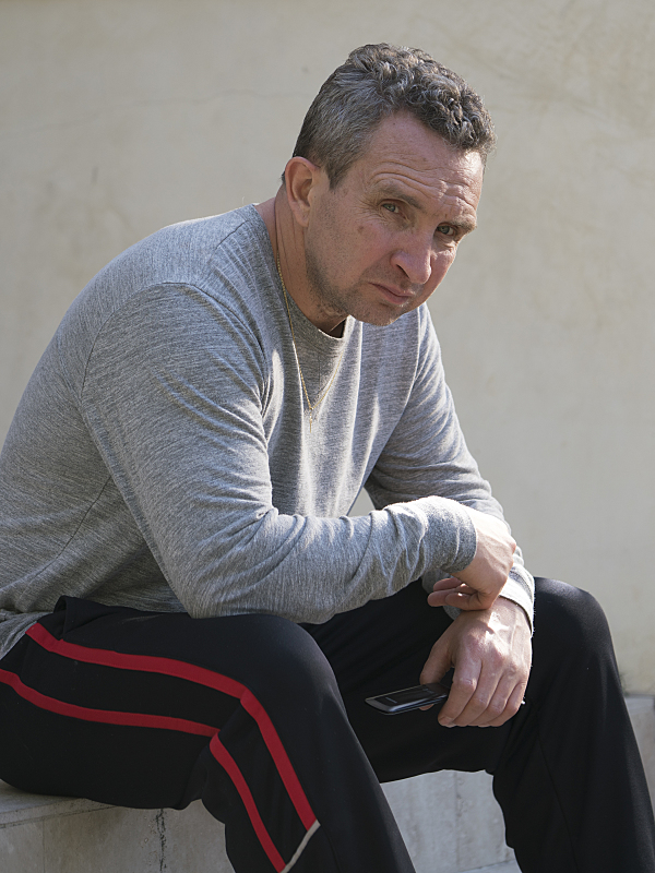 Eddie Marsan as Terry Donovan in RAY DONOVAN (Season 4, Episode 10). - Photo: Michael Desmond/SHOWTIME - Photo ID: RayDonovan_410_3588.R