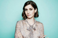 Lizzy Caplan Gambit